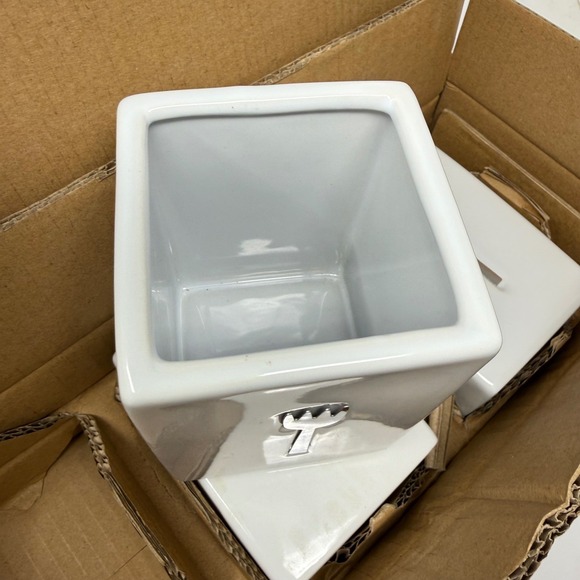 Towle Living Ceramic Flatware Caddy Set 3 Jars with Wooden Tray White 5091928 - Picture 9 of 9